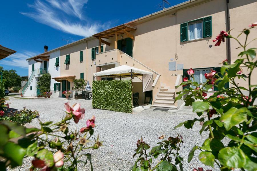 Agriturismo Case Nuove Castellina Marittima Bagian luar foto