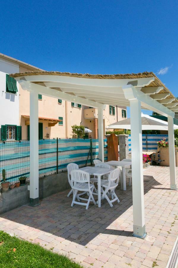 Agriturismo Case Nuove Castellina Marittima Bagian luar foto